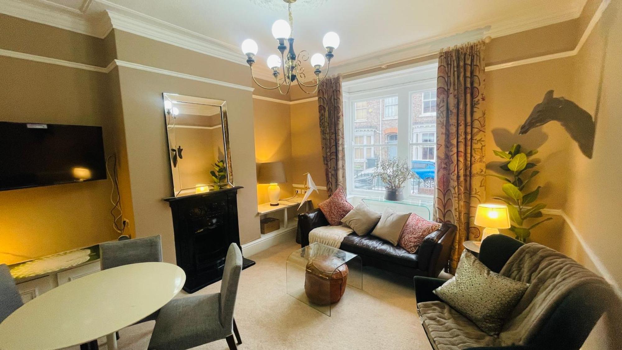 Fabulous 2 Bed Flat * York